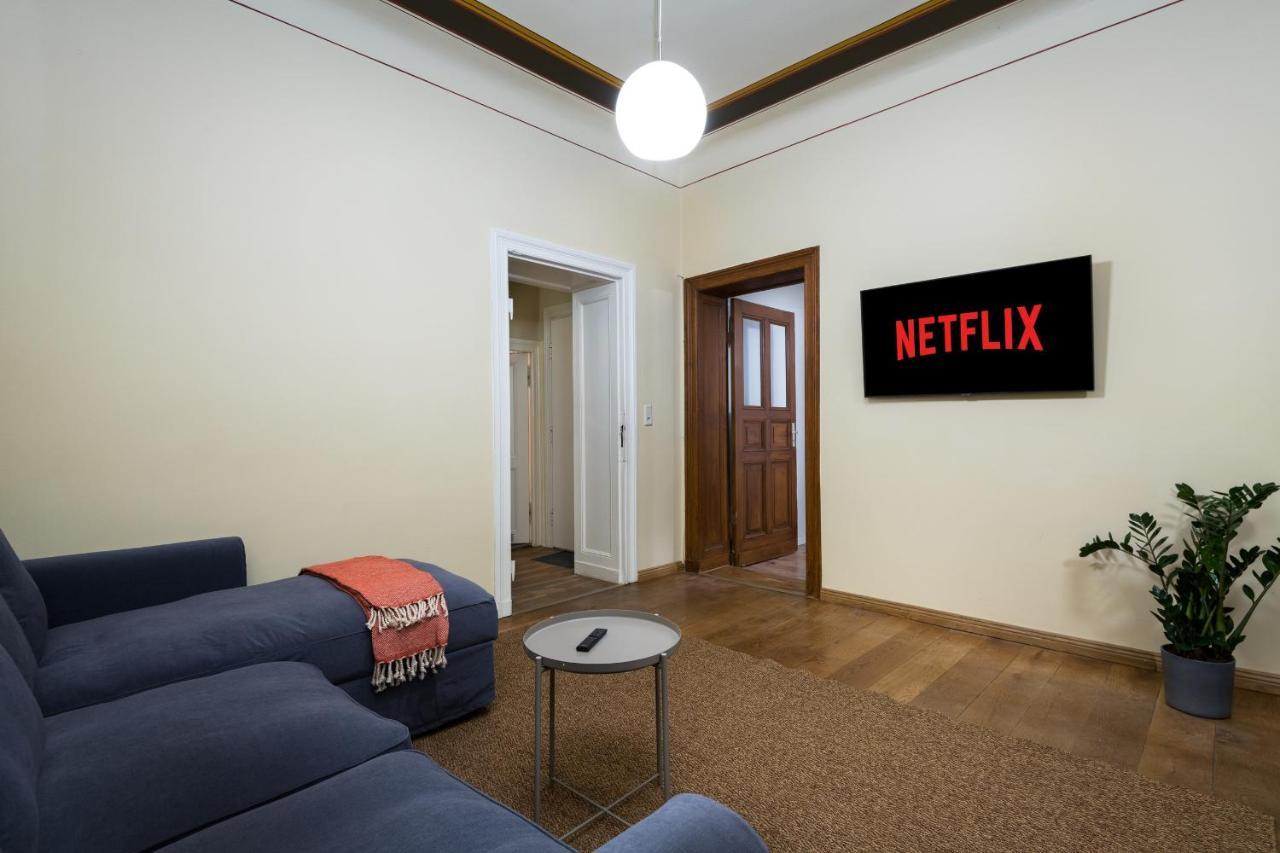 Super Zentral Super Schoener Altbau In Moabit Rostockerstrasse Im Herzen Von Berlin Fuer Bis Zu 6 Personen מראה חיצוני תמונה