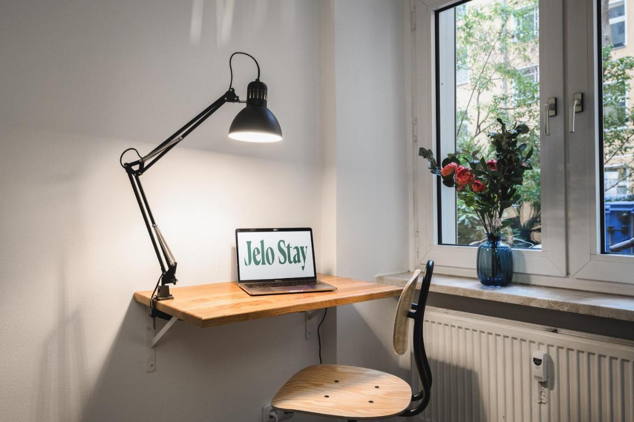Super Zentral Super Schoener Altbau In Moabit Rostockerstrasse Im Herzen Von Berlin Fuer Bis Zu 6 Personen מראה חיצוני תמונה
