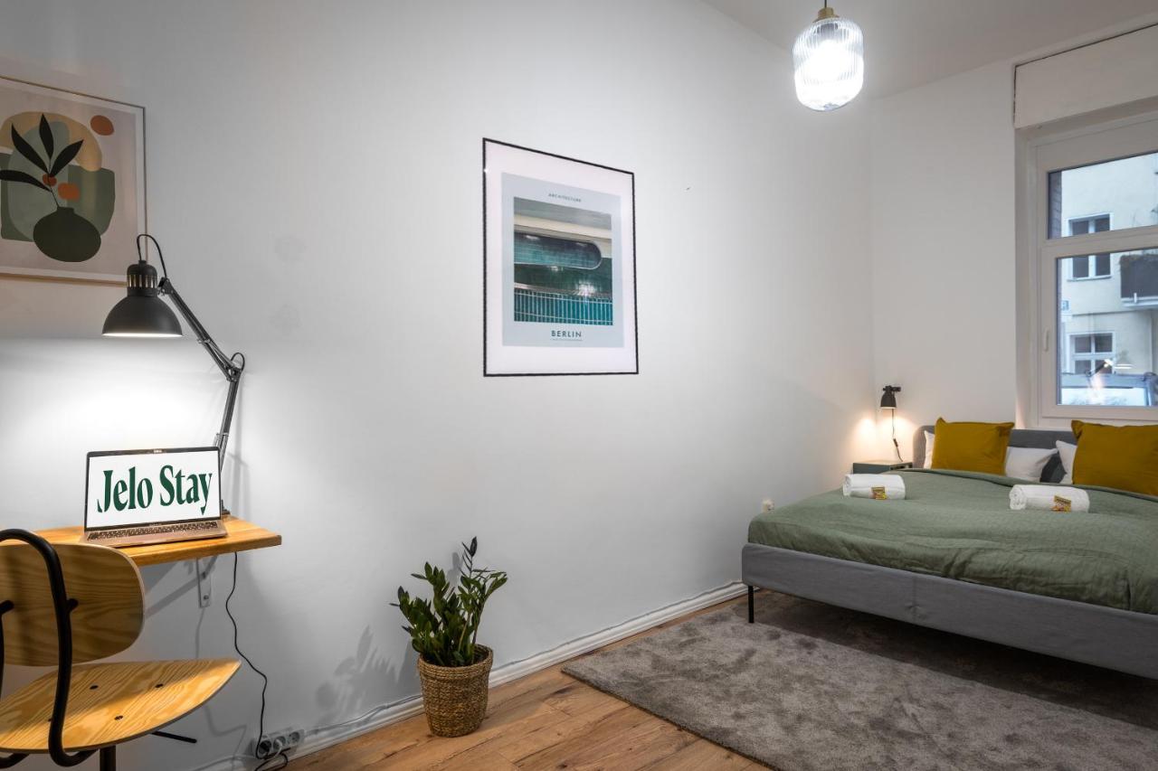 Super Zentral Super Schoener Altbau In Moabit Rostockerstrasse Im Herzen Von Berlin Fuer Bis Zu 6 Personen מראה חיצוני תמונה