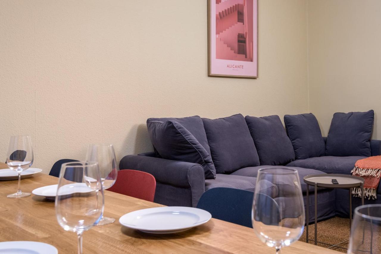 Super Zentral Super Schoener Altbau In Moabit Rostockerstrasse Im Herzen Von Berlin Fuer Bis Zu 6 Personen מראה חיצוני תמונה