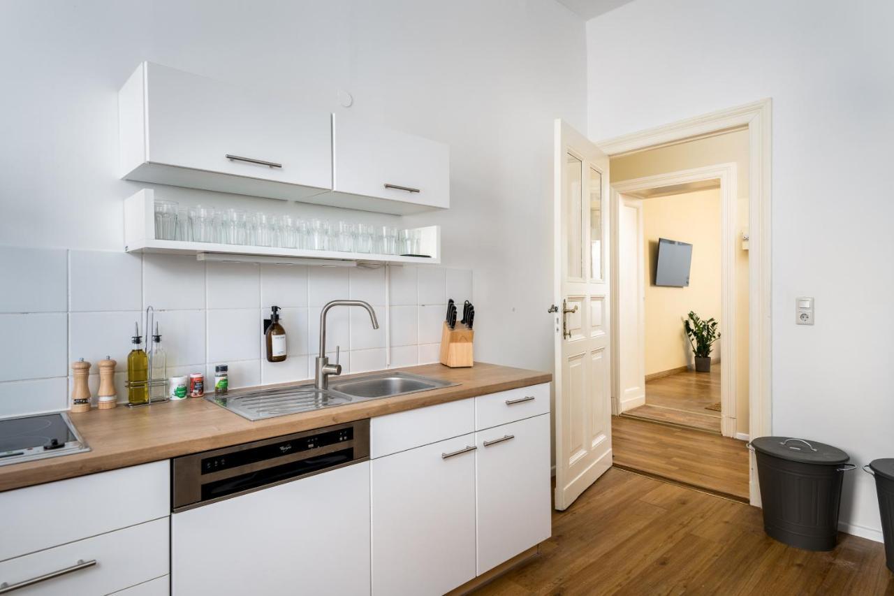 Super Zentral Super Schoener Altbau In Moabit Rostockerstrasse Im Herzen Von Berlin Fuer Bis Zu 6 Personen מראה חיצוני תמונה