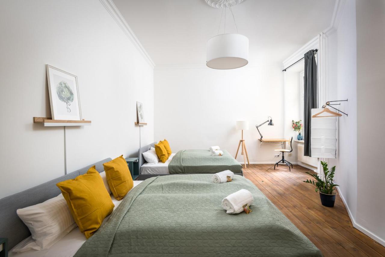 Super Zentral Super Schoener Altbau In Moabit Rostockerstrasse Im Herzen Von Berlin Fuer Bis Zu 6 Personen מראה חיצוני תמונה